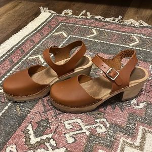 MIA Abba Clog Size 10/41